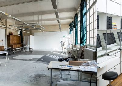 École Duperré, Paris. Mobilier USM Haller Salle de travail et informatique