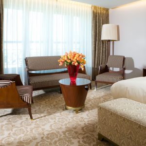 Baker furnishing "Art de vivre" at the Hôtel Fouquet's Barrière