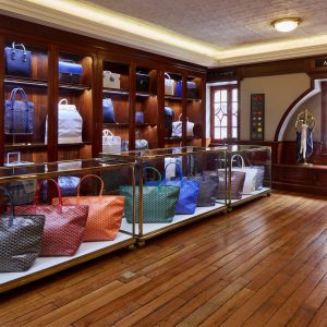 233-etage-3-vitrines-grands-saint-louis-ouest-2k